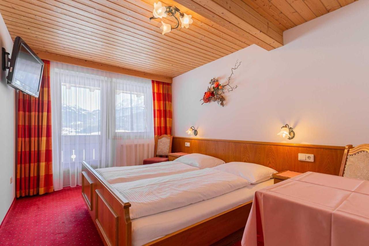 Pension Bartlhof レルモース エクステリア 写真