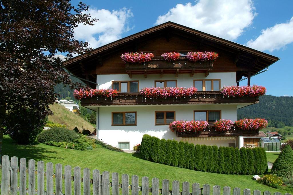 Pension Bartlhof レルモース エクステリア 写真